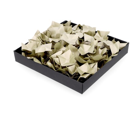 FIL/G: Gold recycled paper infill for a box, 67 l 1